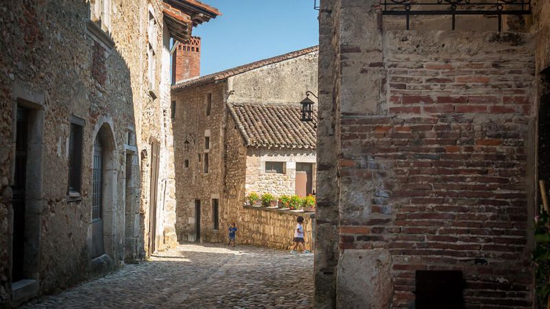 Pérouges cité médiévale -16 Juin 2012